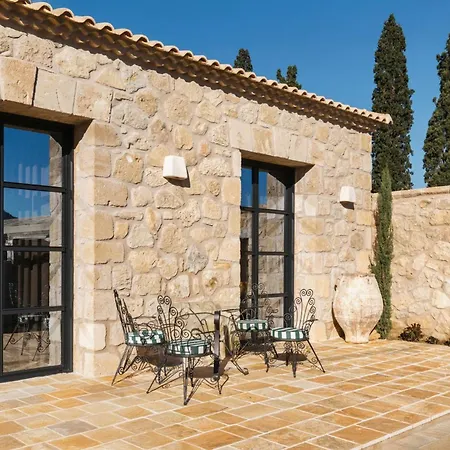 Le Tresor De Marie - Charming Traditional Retreat, By Zantewize * Gaitani