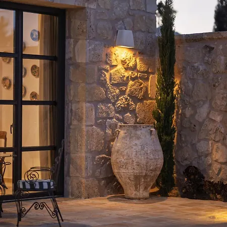 Le Tresor De Marie - Charming Traditional Retreat, By Zantewize *