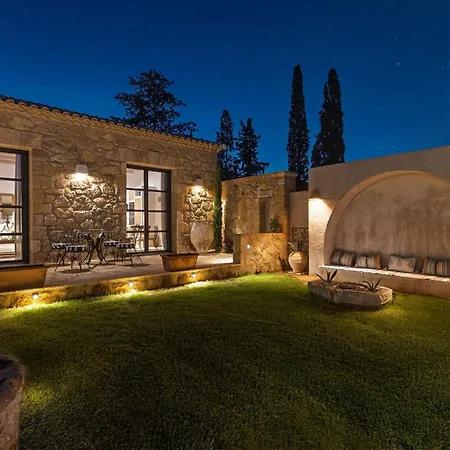 Le Tresor De Marie - Charming Traditional Retreat, By Zantewize *