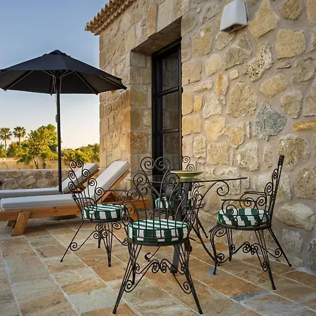 Le Tresor De Marie - Charming Traditional Retreat, By Zantewize *