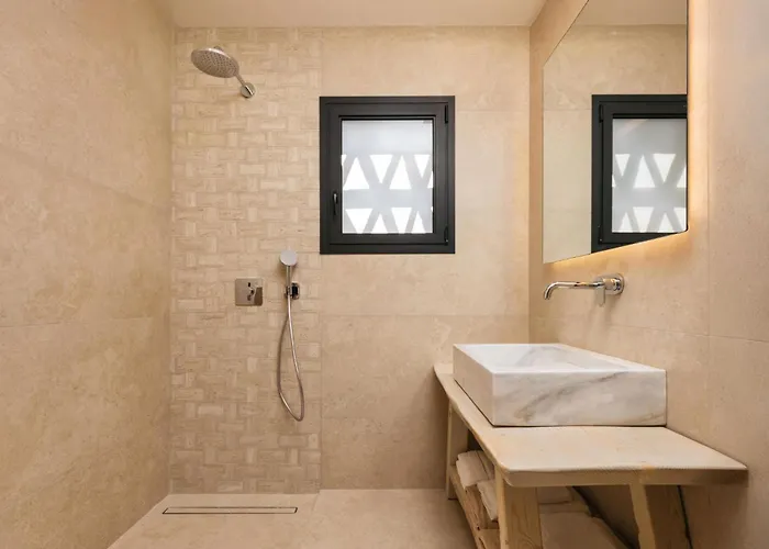 Le Tresor De Marie - Charming Traditional Retreat, By Zantewize