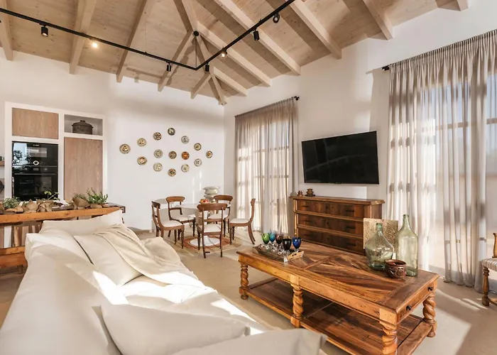 Le Tresor De Marie - Charming Traditional Retreat, By Zantewize