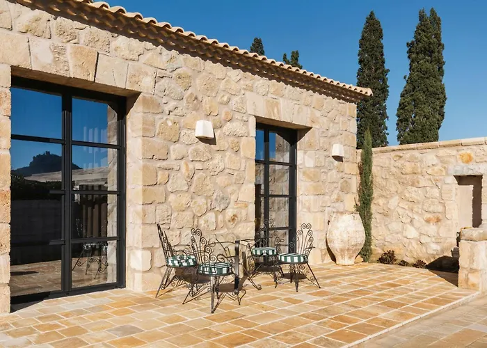 Le Tresor De Marie - Charming Traditional Retreat, By Zantewize * Gaitani