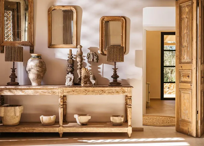 Le Tresor De Marie - Charming Traditional Retreat, By Zantewize Gaitani