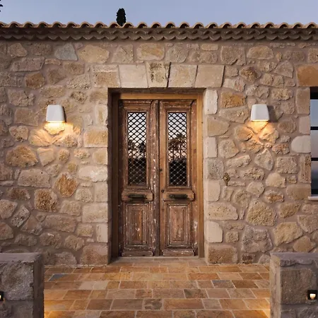 Le Tresor De Marie - Charming Traditional Retreat, By Zantewize * Gaitani